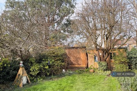 undefined, Bramley Close, London, E17