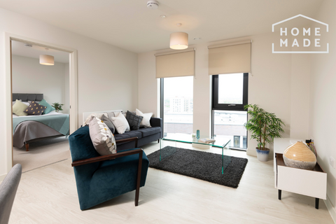 2 bedroom apartment to rent, The Trilogy, M15