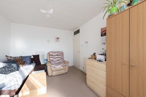 1 bedroom ground floor flat for sale, Drummond Castle Court, Odessa Road, Forest Gate, London, E7 9BS