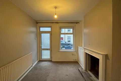 2 bedroom house to rent, Victoria Terrace, STAFFORD
