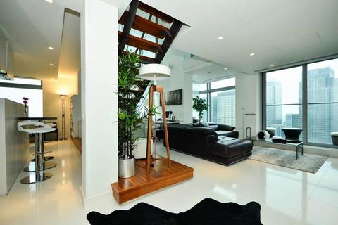 undefined, Pan Peninsula Square, London E14