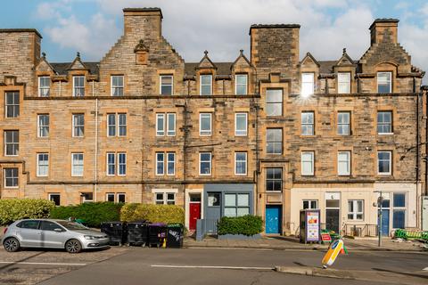 2 bedroom flat for sale, 3 (2F5), Royal Park Terrace, Meadowbank, Edinburgh, EH8 8JD