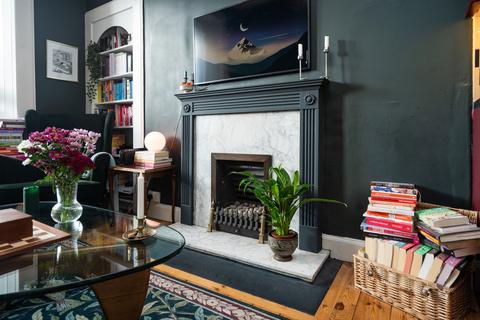 2 bedroom flat for sale, 3 (2F5), Royal Park Terrace, Meadowbank, Edinburgh, EH8 8JD