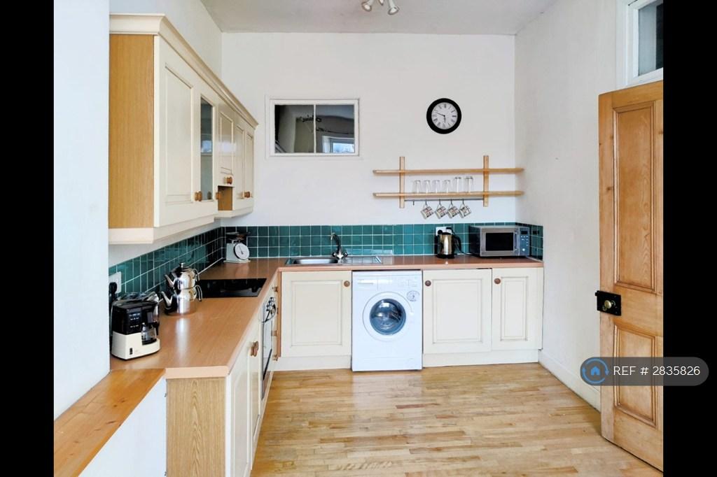 Kitchen 1