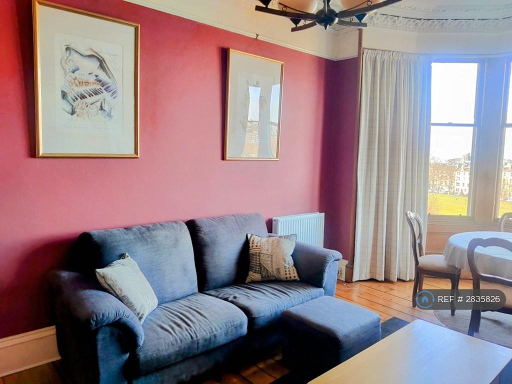 Living Room 4