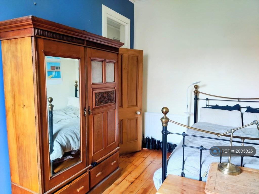 Rear Bedroom 2
