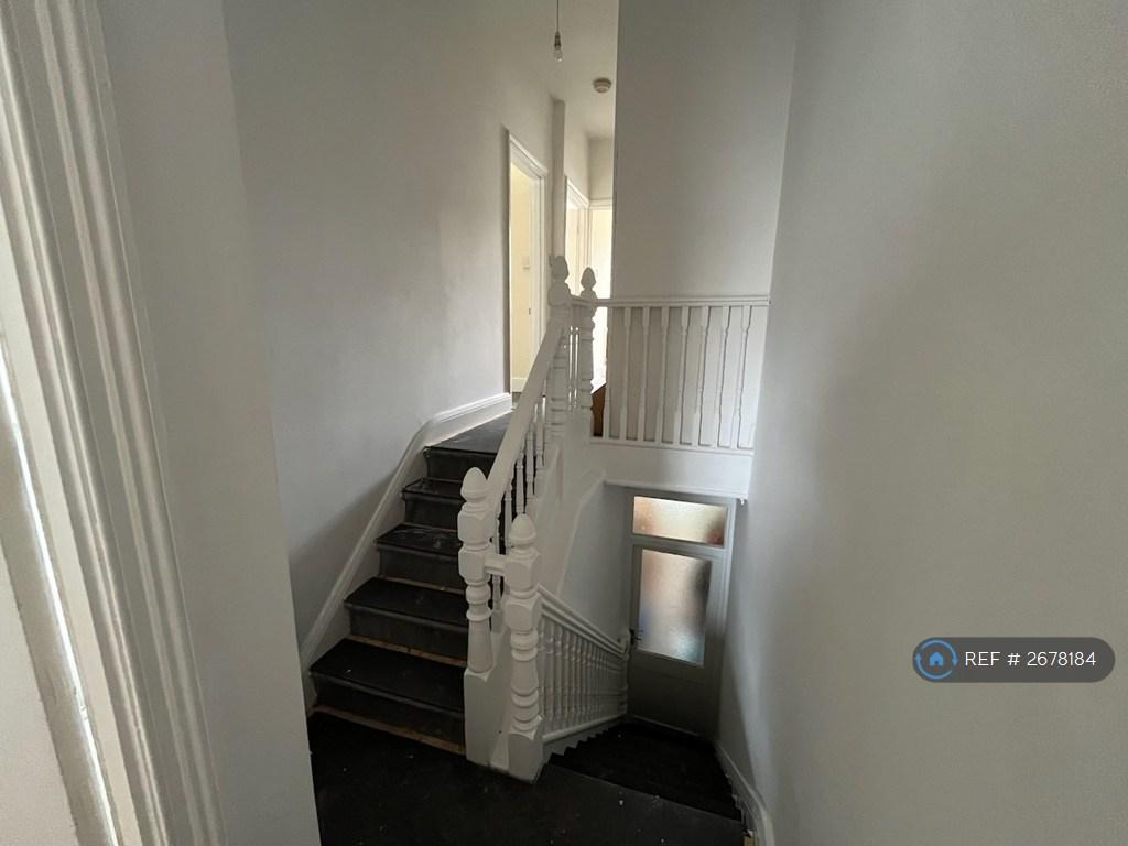 Hallway & Entrance