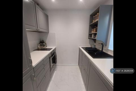 2 bedroom flat to rent, Brunswick Quay, London, SE16