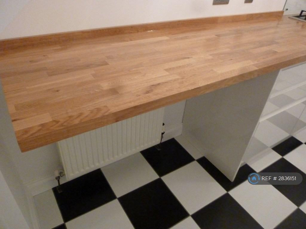 Breakfast Bar Area Seats 2