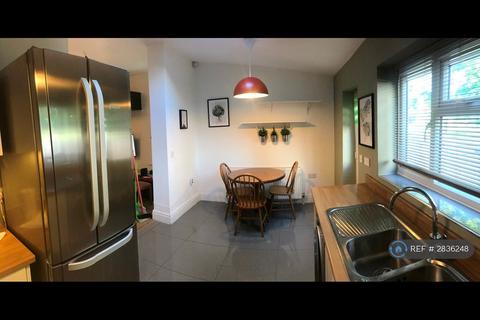 4 bedroom end of terrace house to rent, Yew Tree Road, Manchester, M20