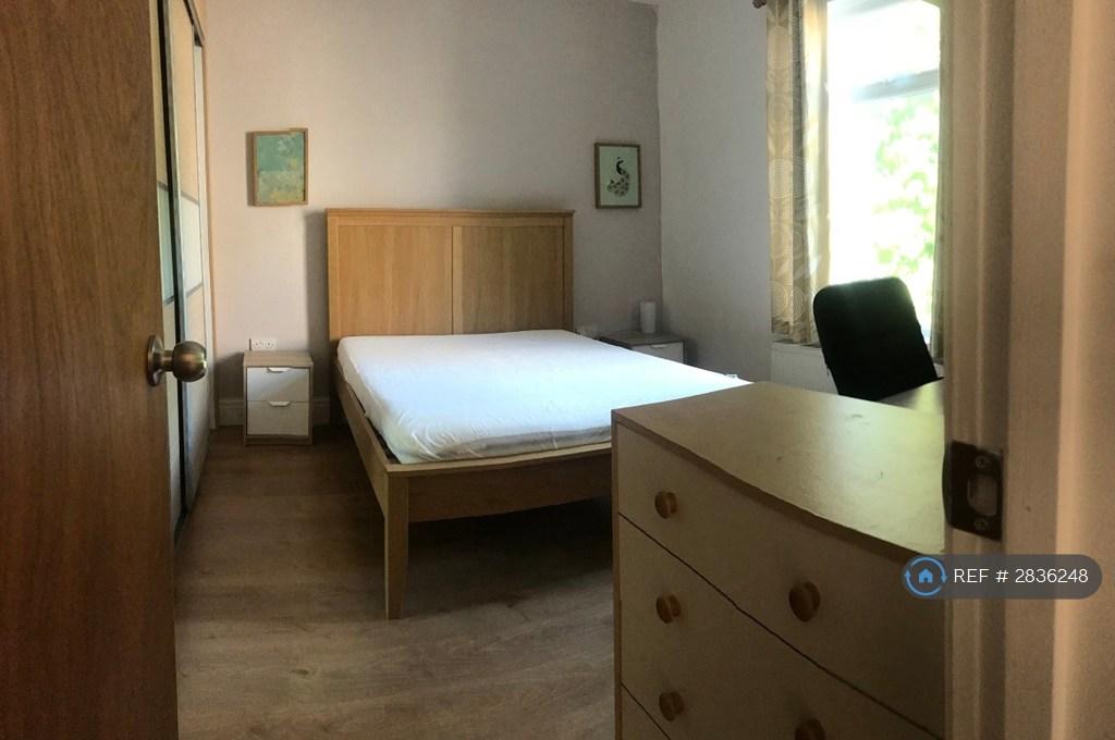 Master Bed Room