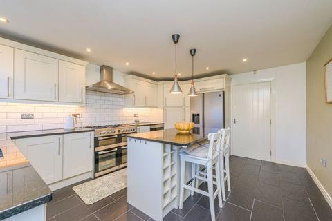 3 bedroom townhouse for sale, Williams Avenue, Lichfield WS13