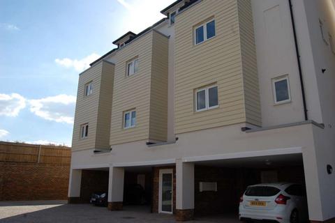 2 bedroom apartment to rent, ADDLESTONE