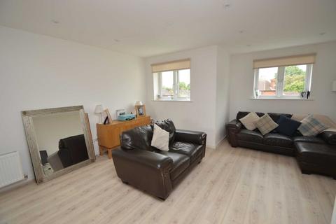 2 bedroom apartment to rent, ADDLESTONE