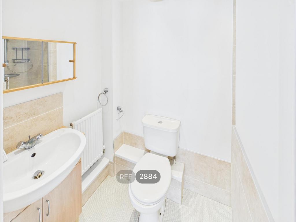 En suite bathroom