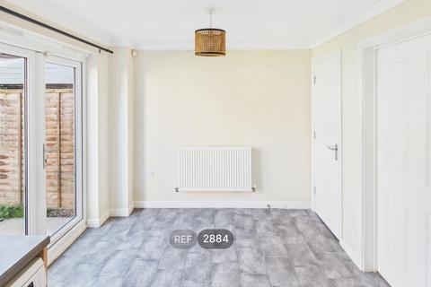 3 bedroom property to rent, Bull Road, Ipswich, IP3 8GN