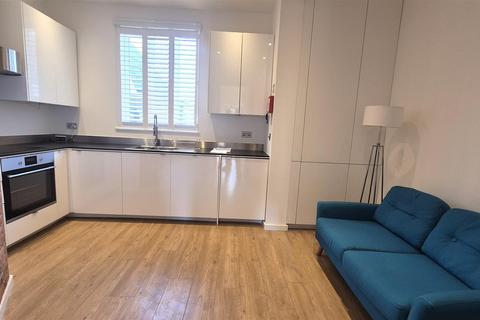 undefined, Finchley Road, London NW11