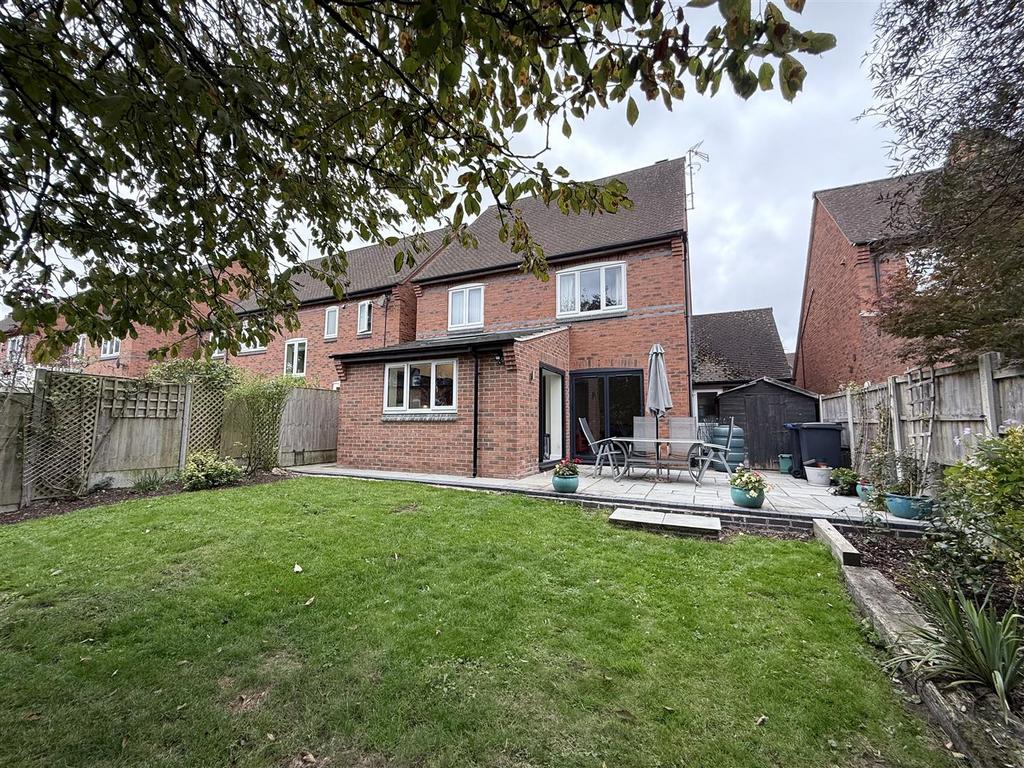 Mature Rear Garden