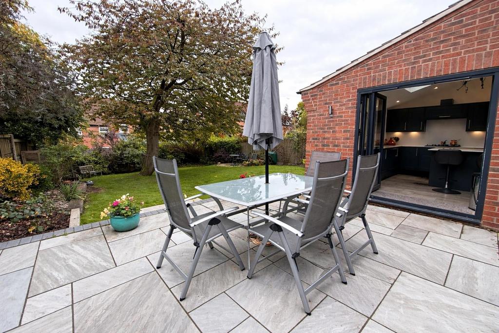 Mature Rear Garden