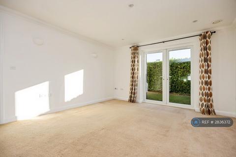 1 bedroom flat to rent, Parrot Court, Guildford, GU1