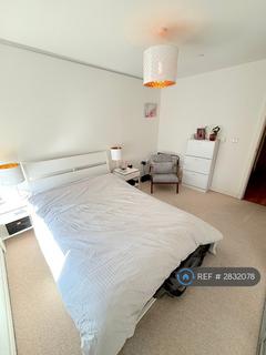 undefined, Hewitt, Reading, RG1