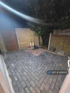 1 bedroom bungalow to rent, East Way, Bournemouth, BH8