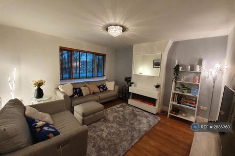 4 bedroom semi-detached house to rent, Maidstone Road, Rochester, ME1