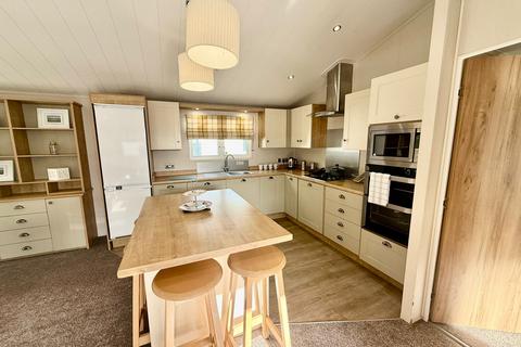 undefined, Carlton IP17