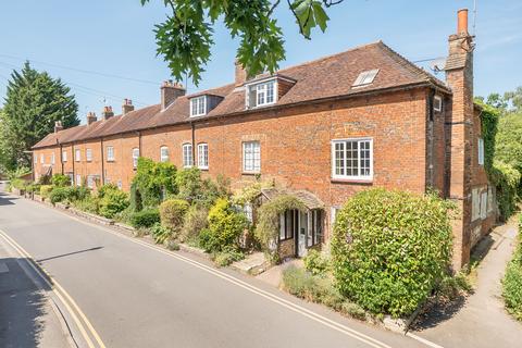 3 bedroom house for sale, Beavers Road, Farnham, GU9
