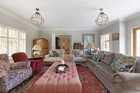 7 bedroom house for sale, Ewshot, Farnham, GU10