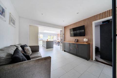 4 bedroom semi-detached house for sale, Hawthorne Avenue, Gillingham ME8