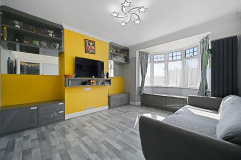 2 bedroom flat for sale, Blenheim Road, Harrow