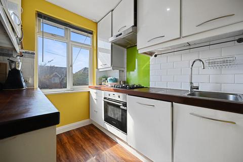 2 bedroom flat for sale, Blenheim Road, Harrow