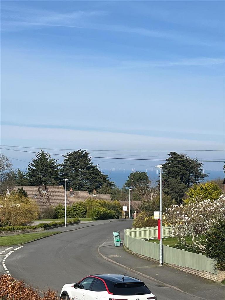 10 Troon Way 8.jpg