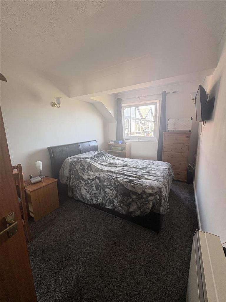 Apt50 B.jpg