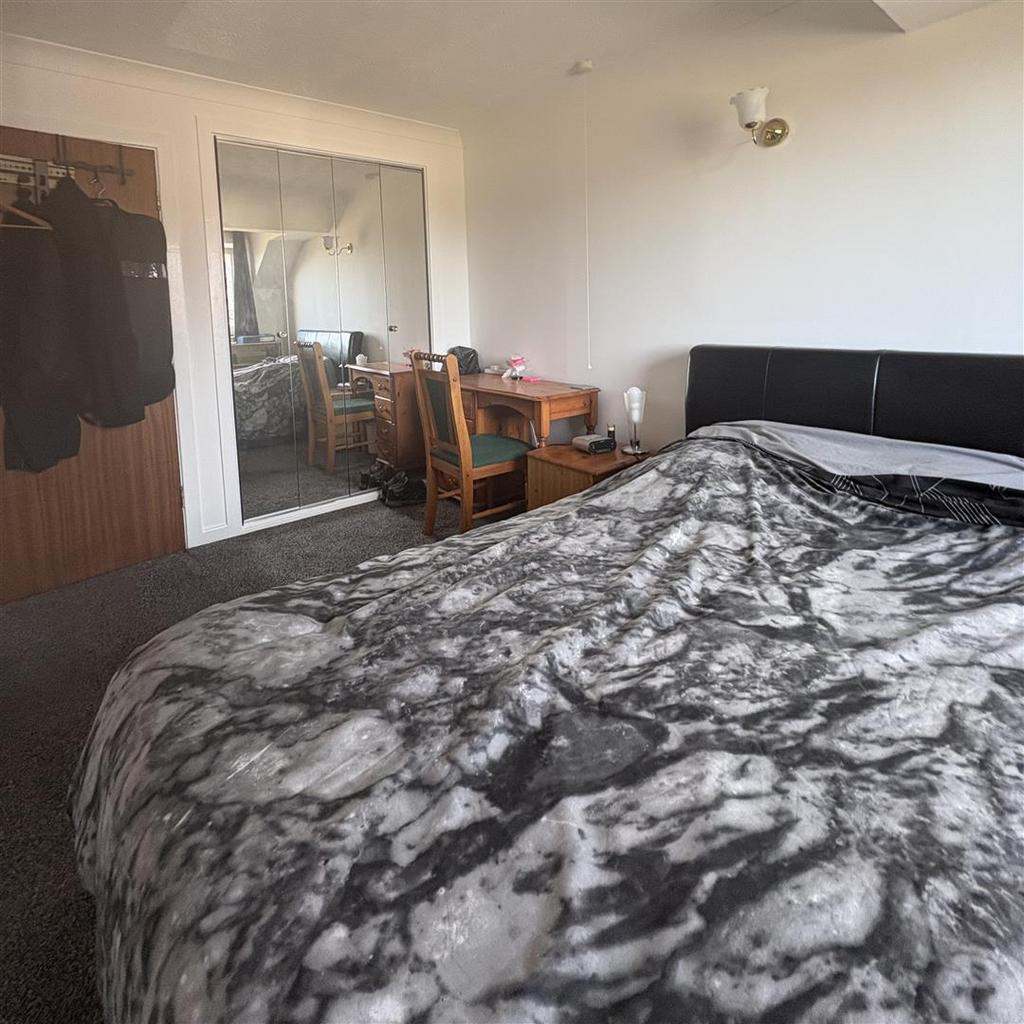 Apt50 B3.jpg
