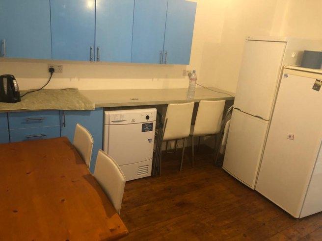 Clifton-gardens-ct2-8dr-921745