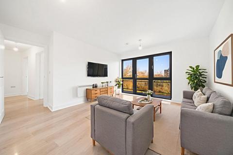 2 bedroom apartment to rent, Waterfront House, London E5