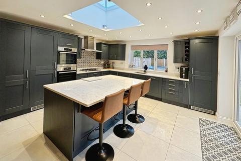 4 bedroom detached house for sale, Ennerdale Gardens, Ashby-de-la-zouch LE65