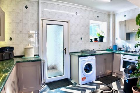 3 bedroom semi-detached house for sale, James Street, Markham, NP12