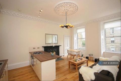 4 bedroom flat to rent, Oxford Street, Edinburgh, EH8