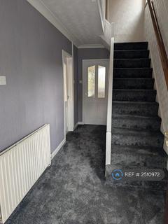 3 bedroom semi-detached house to rent, Wimperis Way, Birmingham, B43