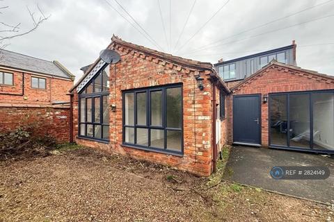 2 bedroom detached house to rent, Church Mews, York, YO31
