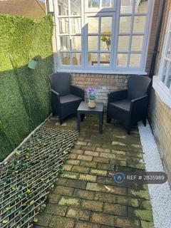 undefined, Duke St, Hoddesdon, EN11