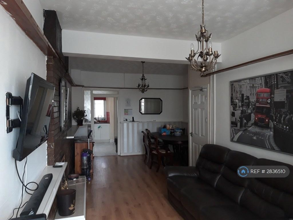 Living Room / Dining Room