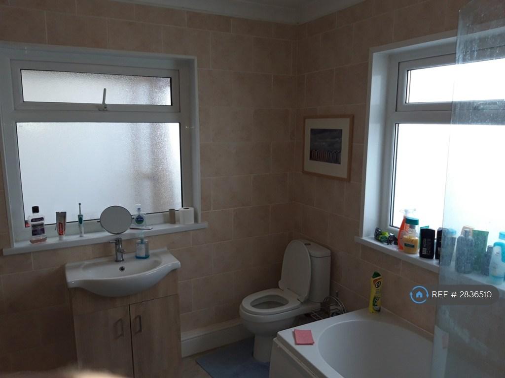 Ground Floor Bathroom