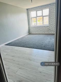 undefined, Eastern Avenue East, Romford, RM1