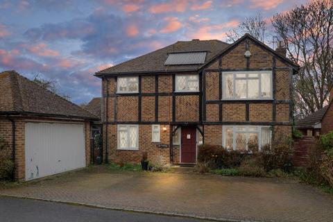 undefined, 14 Dunlin Rise, GUILDFORD
