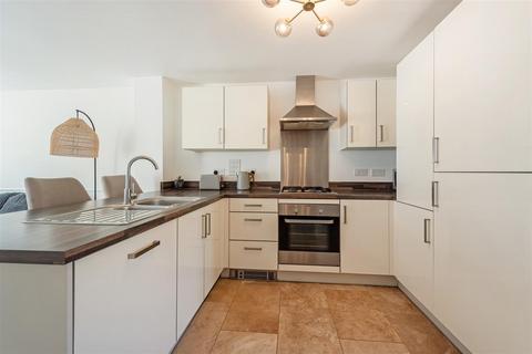 2 bedroom semi-detached house for sale, Heddle Road, Andover