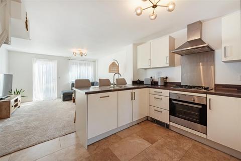 2 bedroom semi-detached house for sale, Heddle Road, Andover